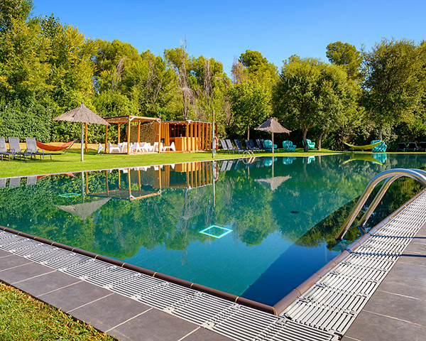 Outdoor swimming pool